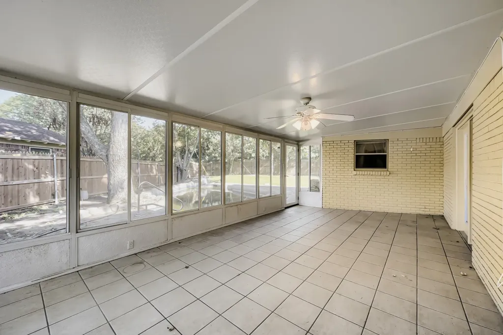 3912 Plantation Drive Benbrook TX 76116