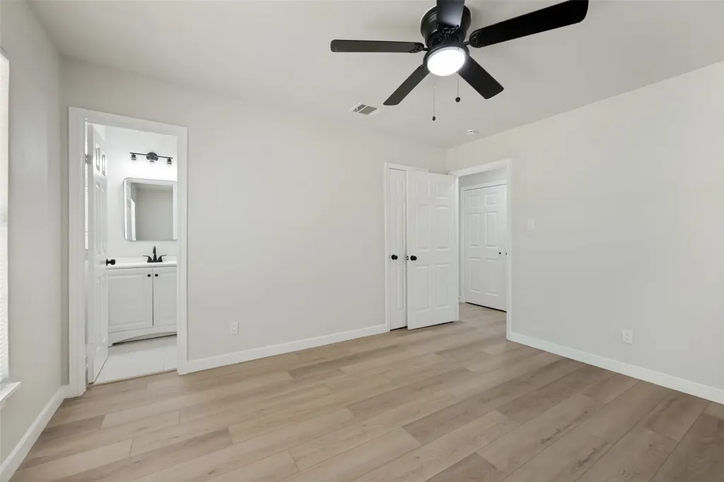 112 Oriole Drive Arlington TX 76010