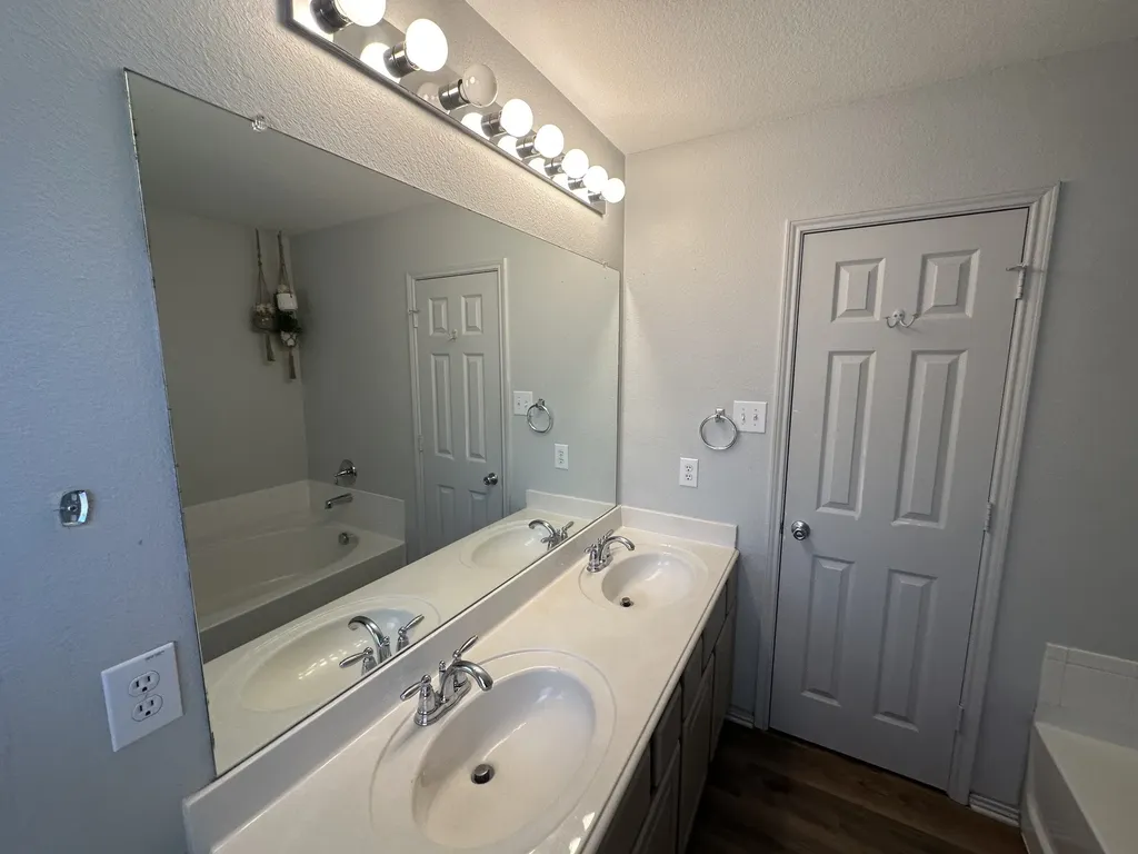 5212 Blackwood Drive Mckinney TX 75071
