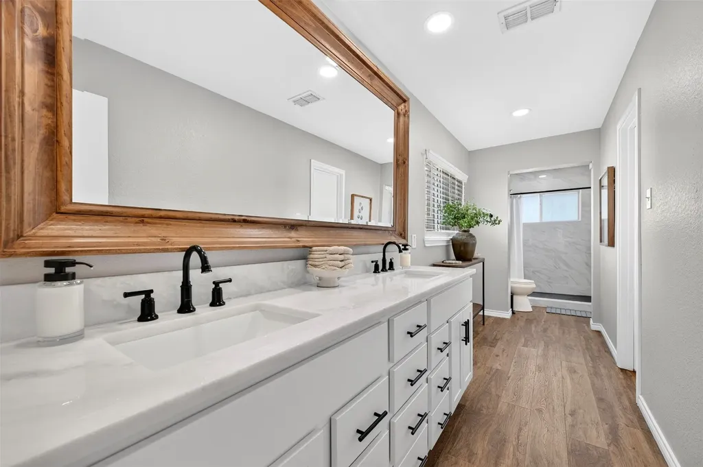 224 Miramar Drive Arlington TX 76002