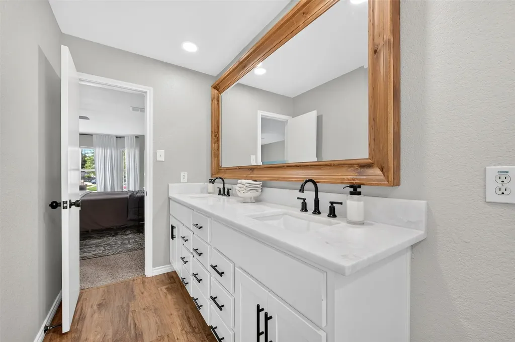 224 Miramar Drive Arlington TX 76002