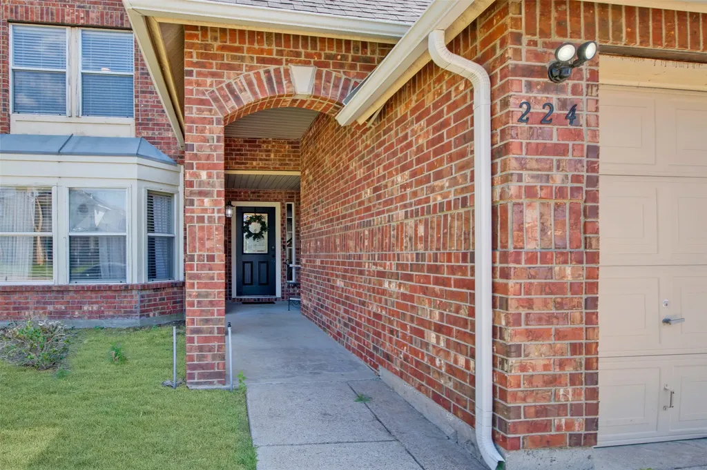 224 Miramar Drive Arlington TX 76002