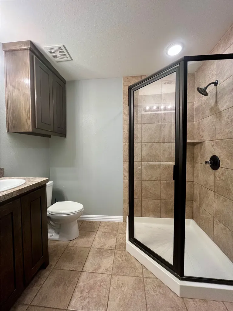 104 Lynn Drive Azle TX 76020