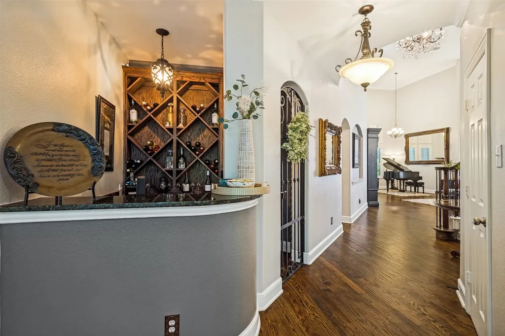 8704 Wyatt Circle Argyle TX 76226