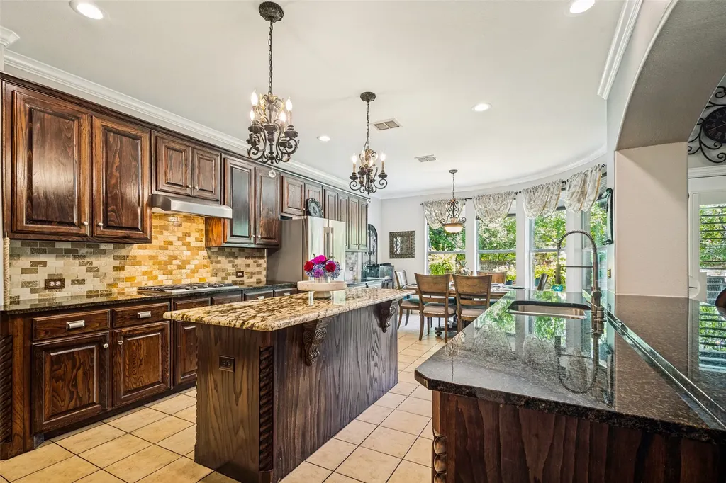 8704 Wyatt Circle Argyle TX 76226