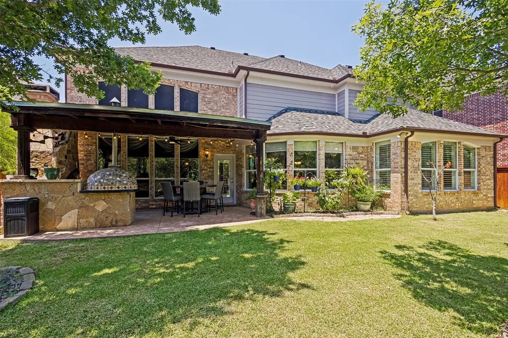 8704 Wyatt Circle Argyle TX 76226