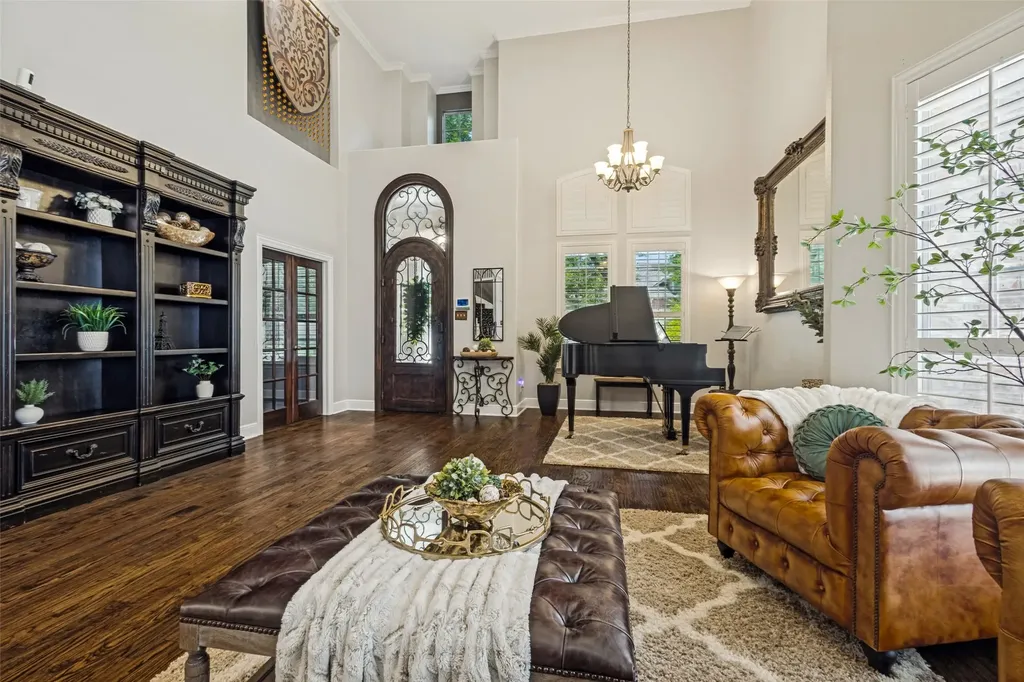 8704 Wyatt Circle Argyle TX 76226