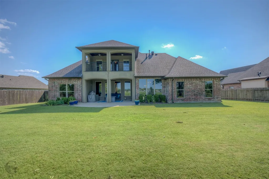 247 Piccadilly Circle Bossier City LA 71111