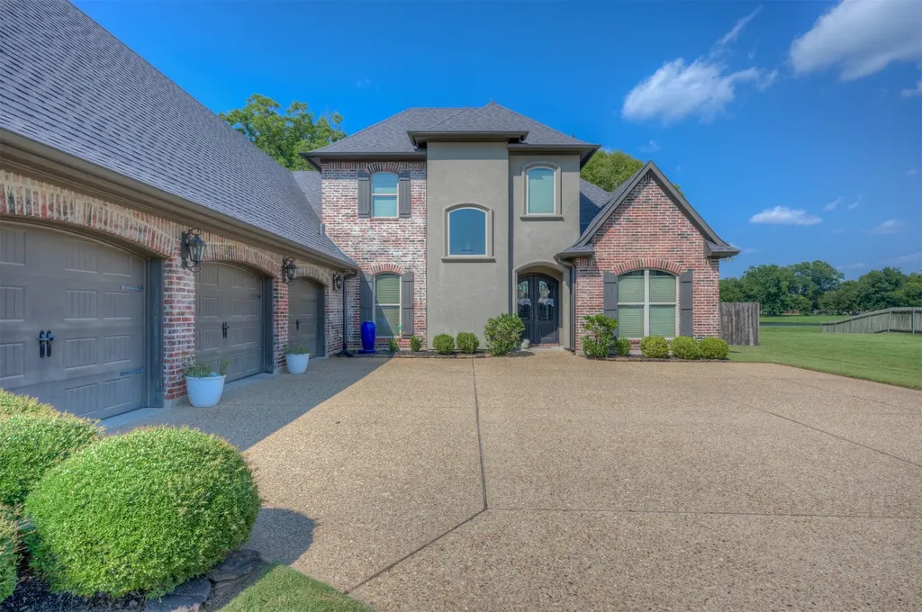 247 Piccadilly Circle Bossier City LA 71111