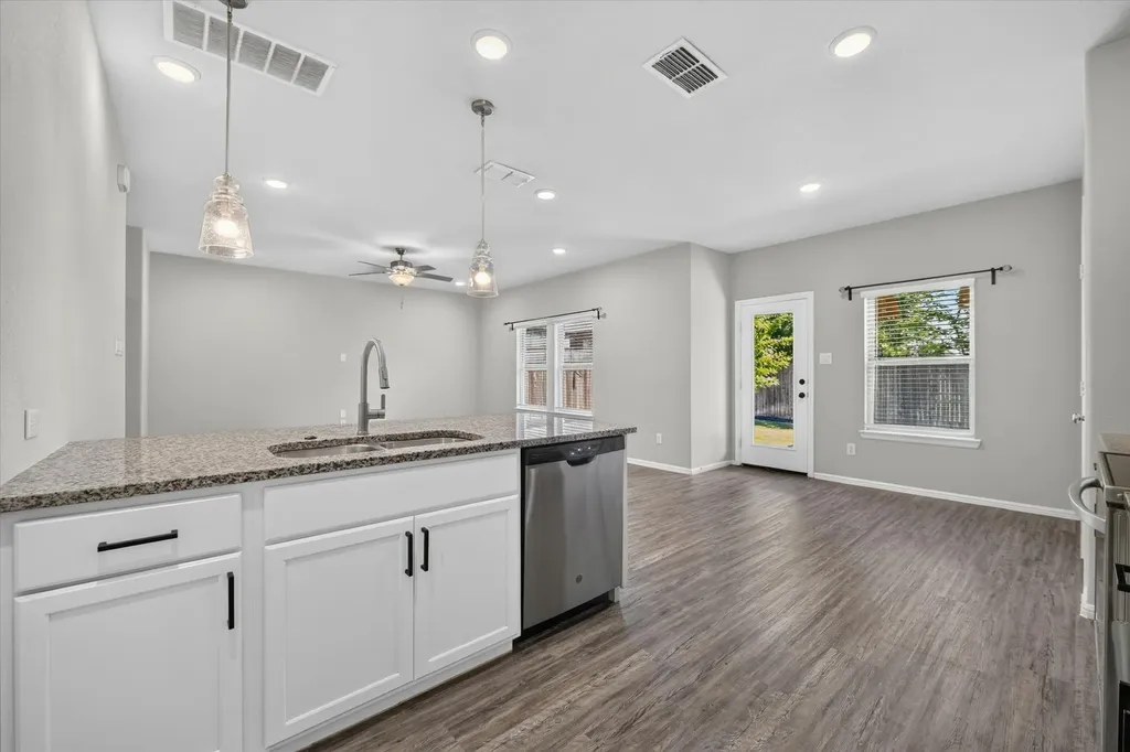 3348 Duncan Way Corinth TX 76210