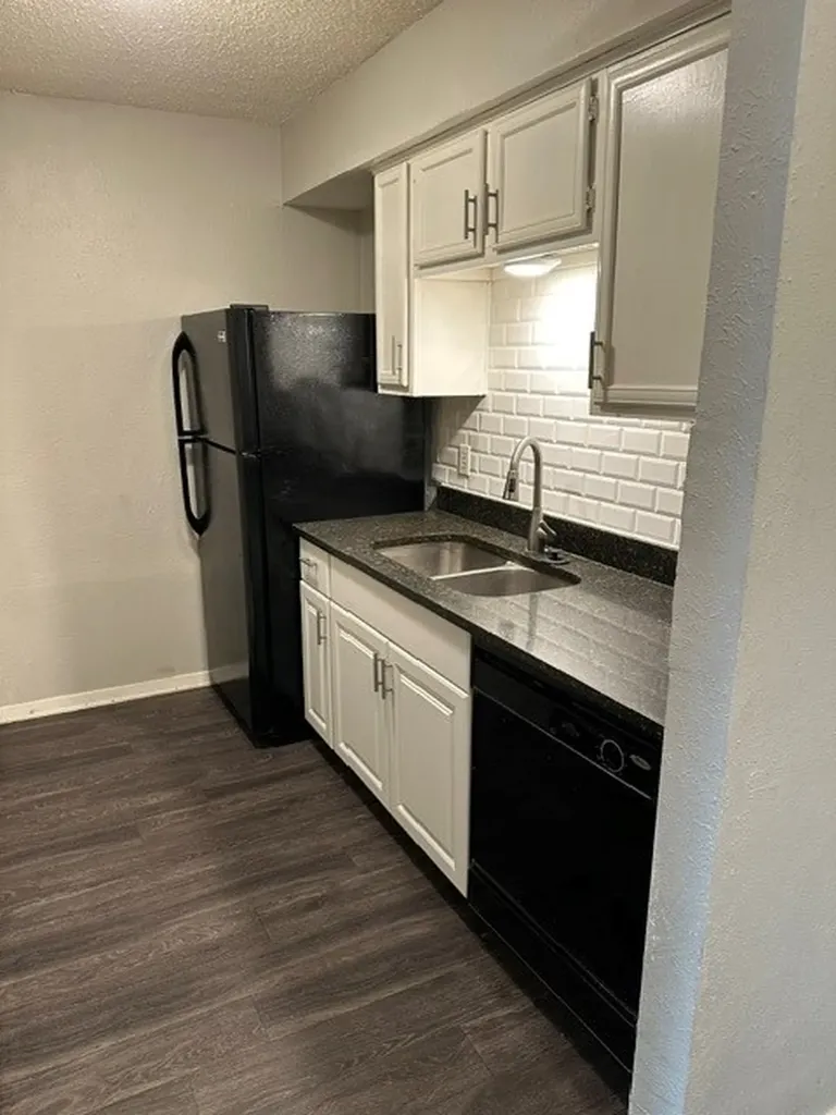 9696 Walnut Street Dallas TX 75243