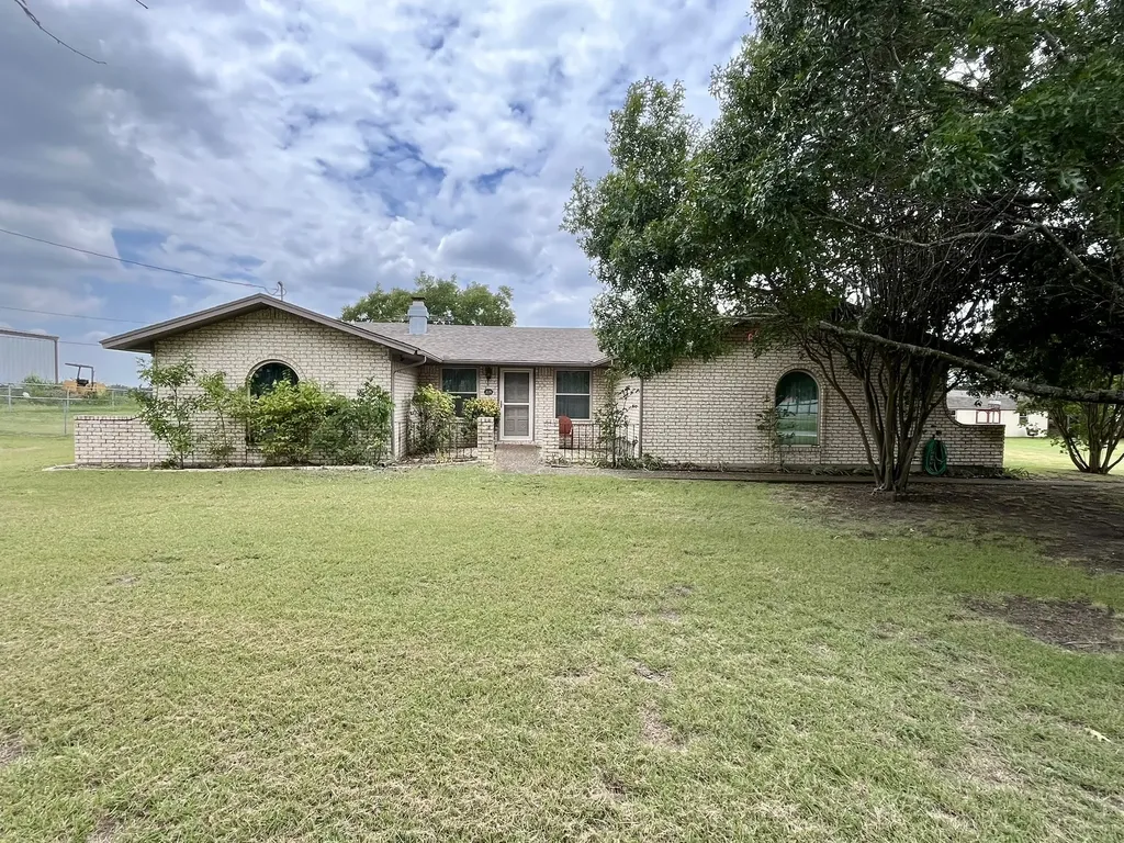 229 Hcr 4263 Hillsboro TX 76645