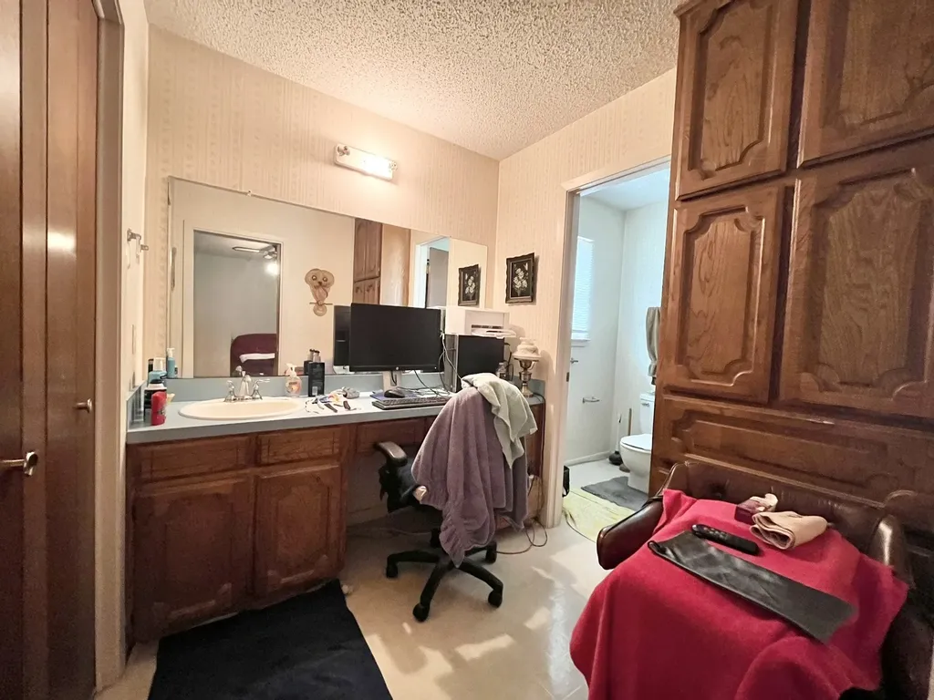 229 Hcr 4263 Hillsboro TX 76645
