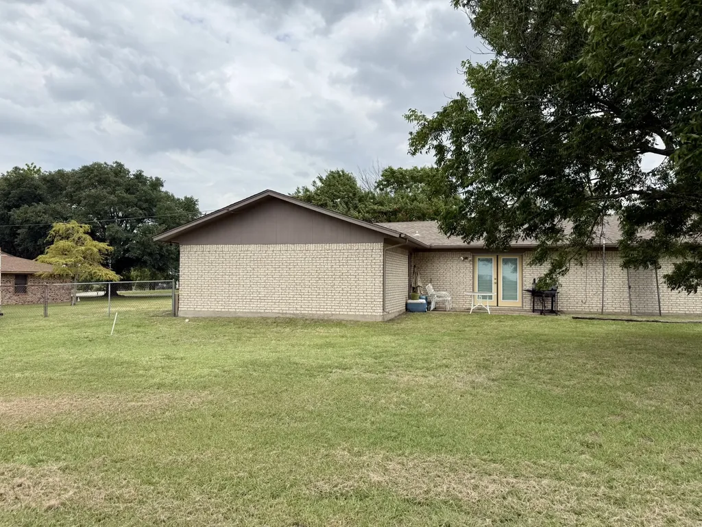 229 Hcr 4263 Hillsboro TX 76645