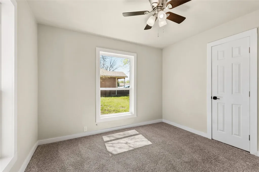 417 N Burdette Avenue Sherman TX 75090