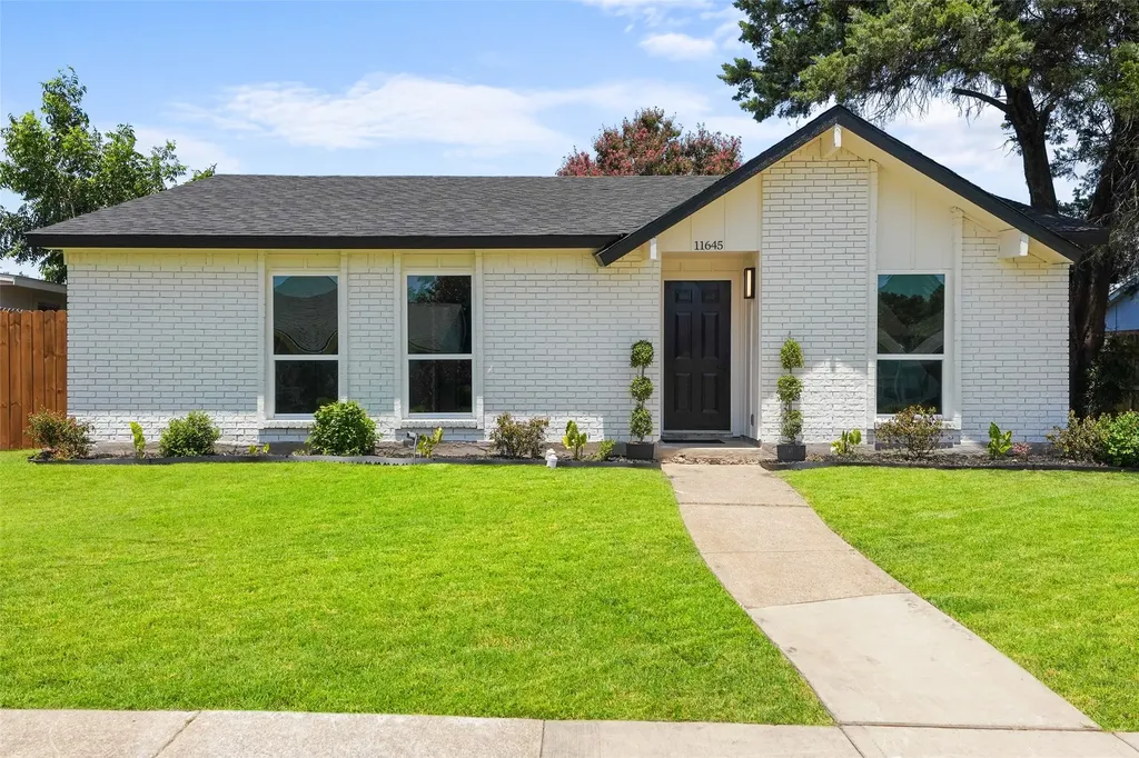 11645 Kilkirk Lane Dallas TX 75228