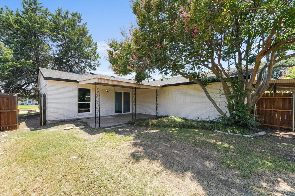 11645 Kilkirk Lane Dallas TX 75228