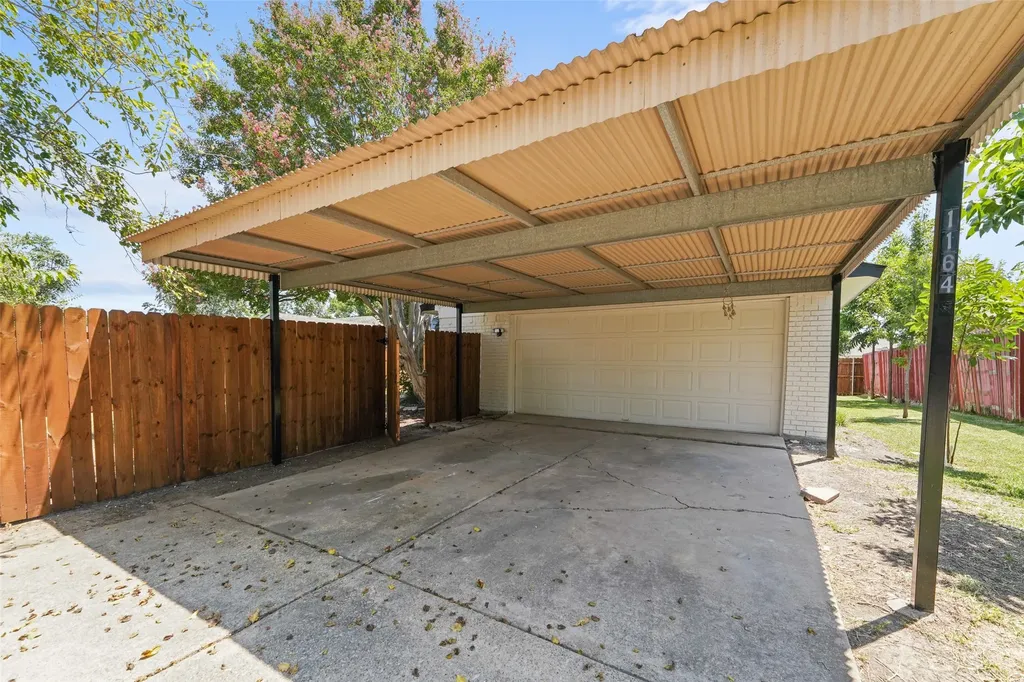 11645 Kilkirk Lane Dallas TX 75228
