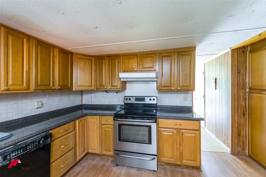 153 Woolworth Road Stonewall LA 71078