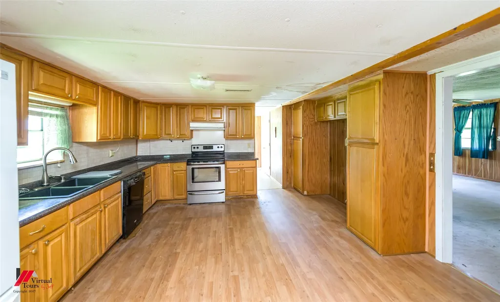 153 Woolworth Road Stonewall LA 71078