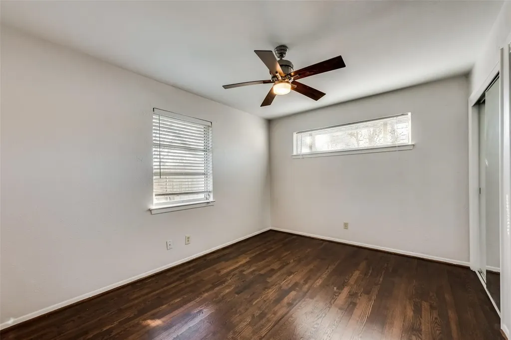 3010 Hillglenn Road Dallas TX 75228