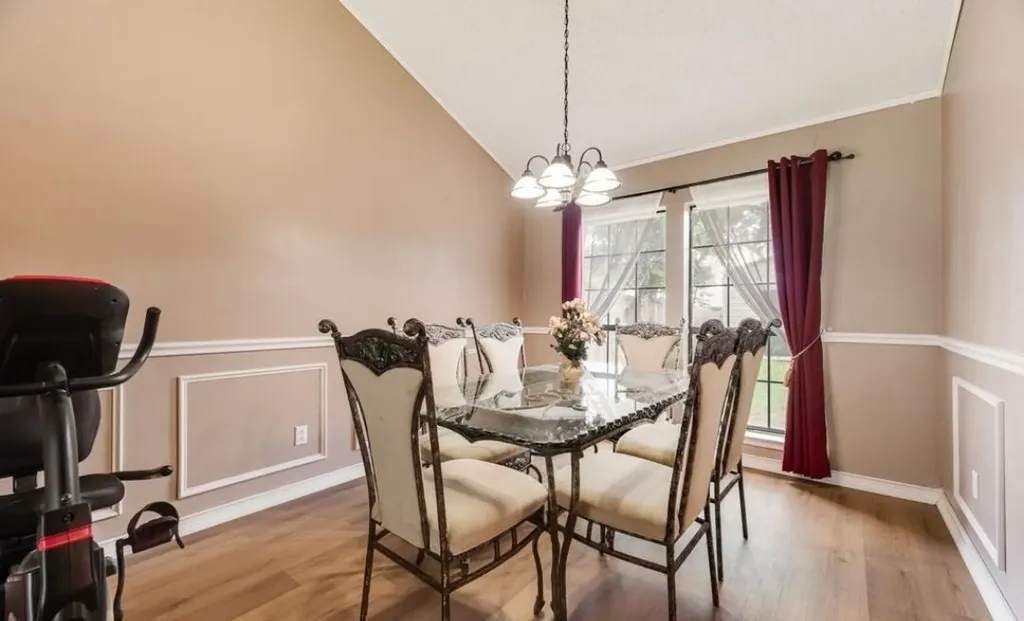 1022 Melissa Lane Garland TX 75040