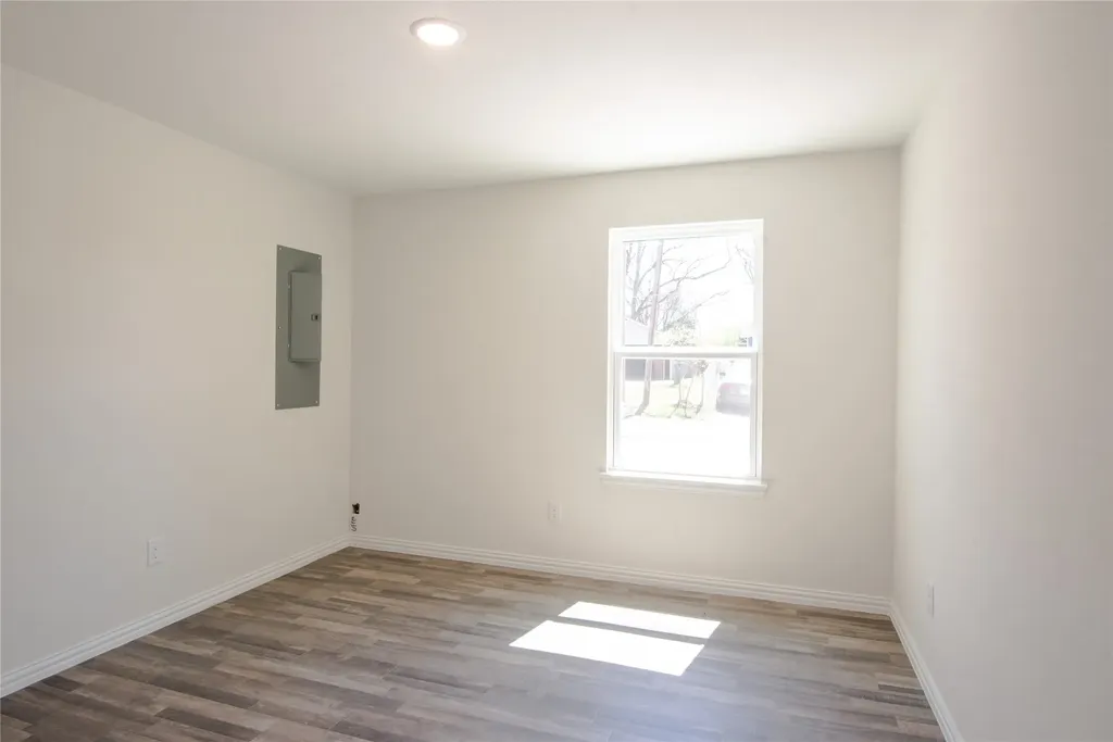 217 E 12th Street Bonham TX 75418