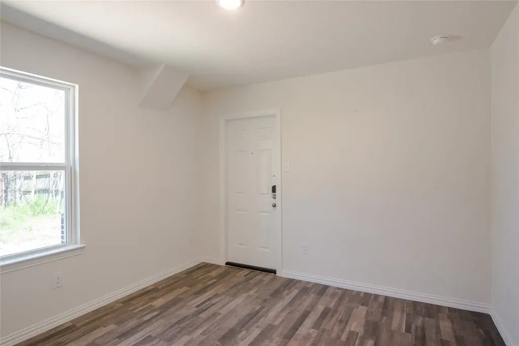 217 E 12th Street Bonham TX 75418