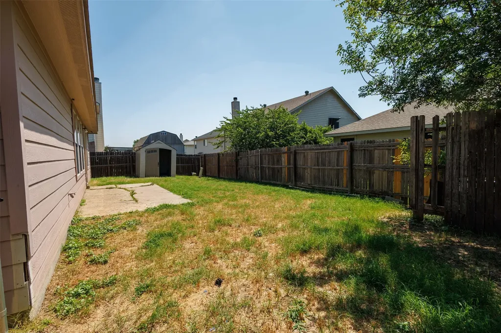 316 Heritage Drive Crowley TX 76036