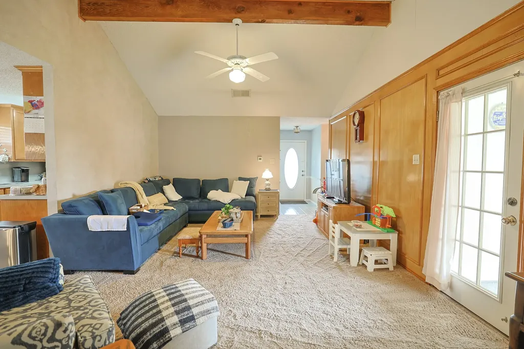 651 Gregory Street Weatherford TX 76087
