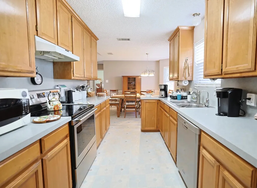651 Gregory Street Weatherford TX 76087