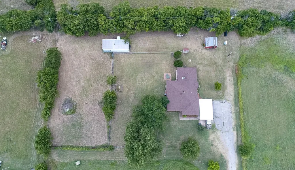 651 Gregory Street Weatherford TX 76087