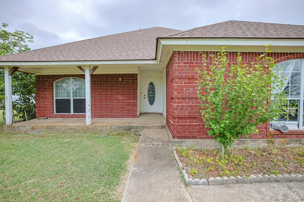 651 Gregory Street Weatherford TX 76087
