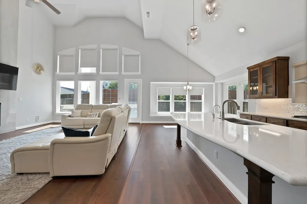 808 Veranda View Mckinney TX 75069