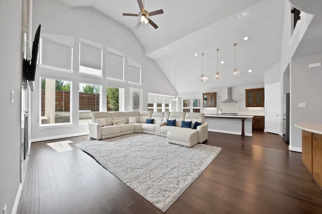 808 Veranda View Mckinney TX 75069