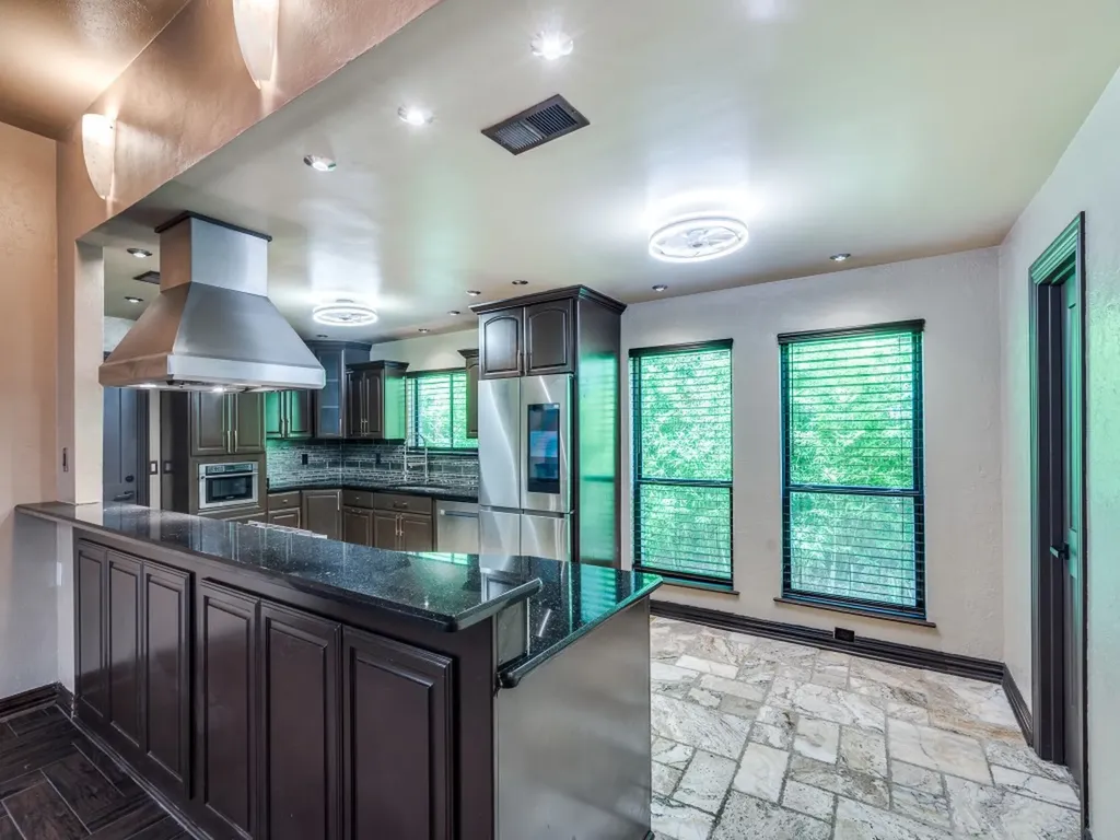 18636 Crownover Court Dallas TX 75252