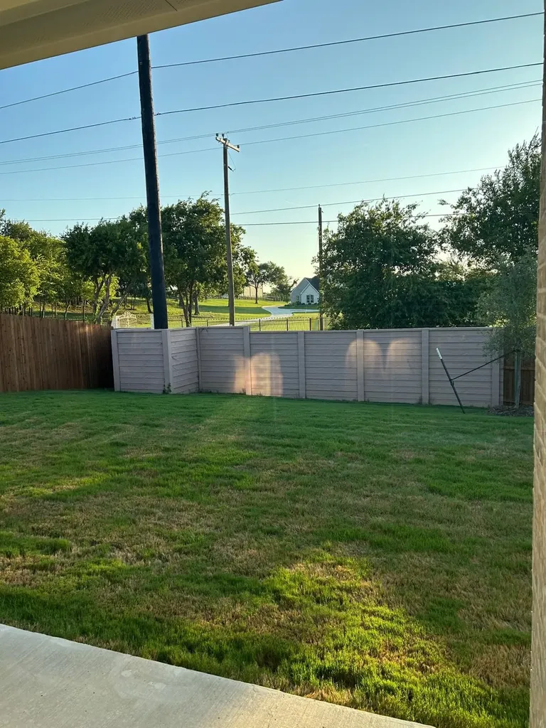 223 Loving Trail Justin TX 76247