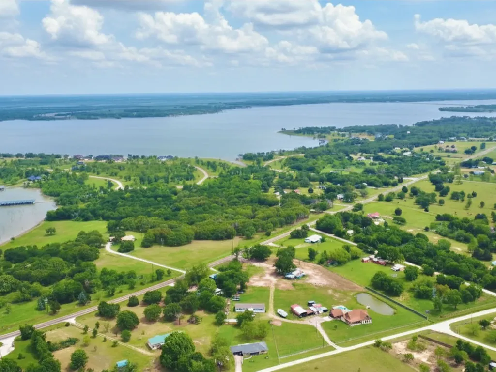 130 SE County Road 3085 Corsicana TX 75109
