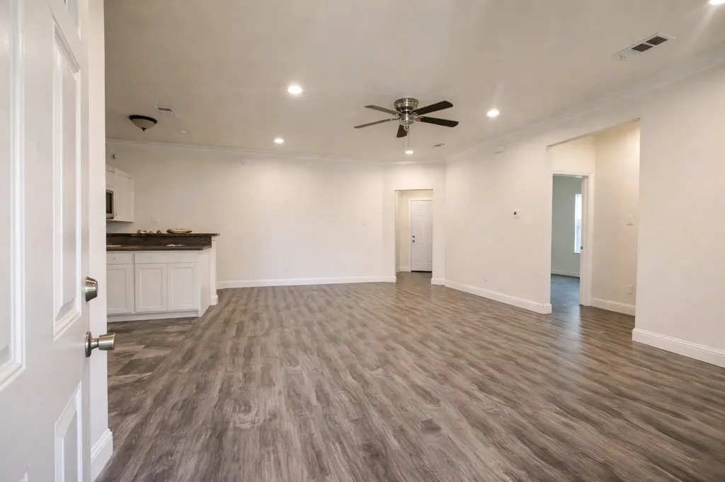 2550 Eugene Street Dallas TX 75215