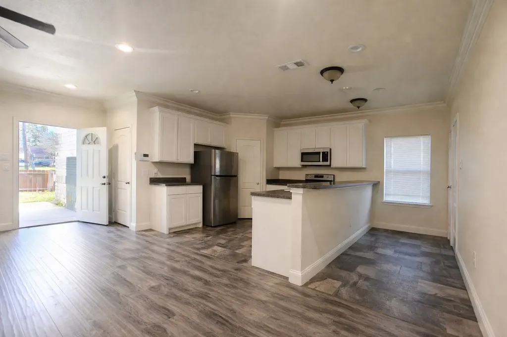 2550 Eugene Street Dallas TX 75215