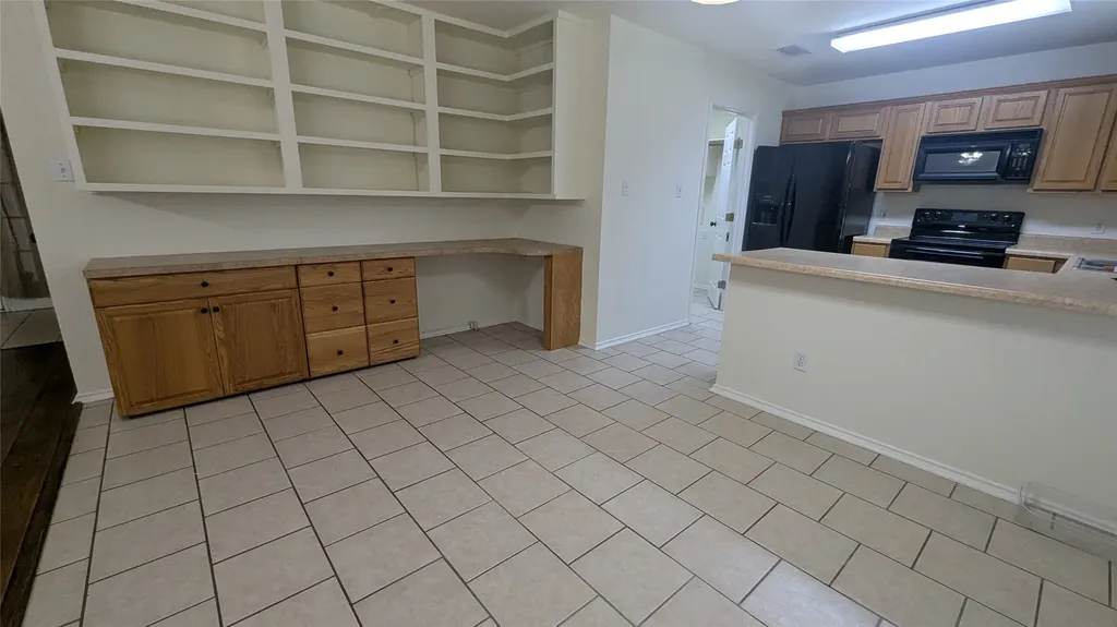 916 Heberle Drive Burleson TX 76028
