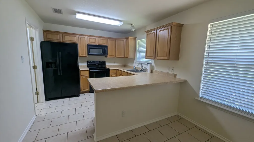 916 Heberle Drive Burleson TX 76028