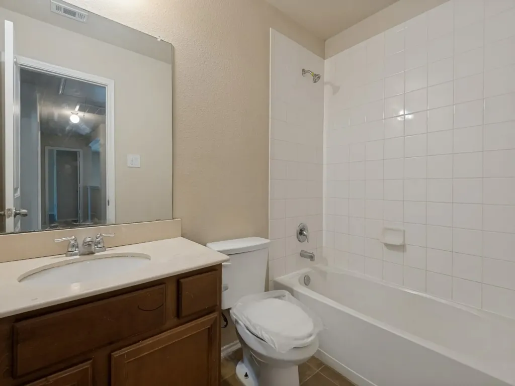 2005 Brackettville Forney TX 75126