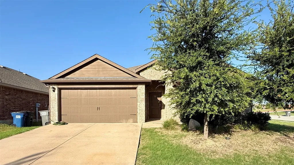 1113 Meadow Side Drive Princeton TX 75407