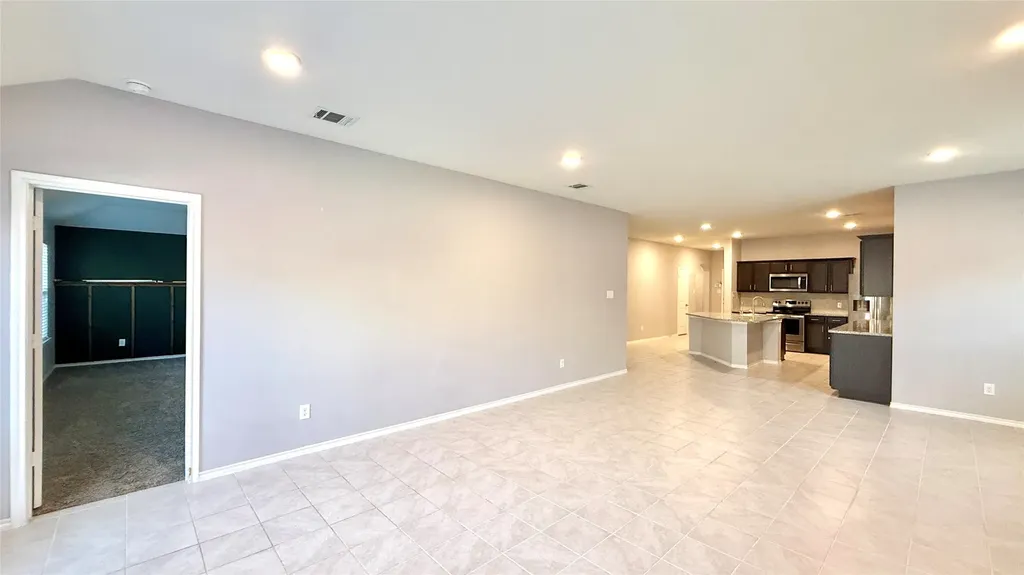 1113 Meadow Side Drive Princeton TX 75407