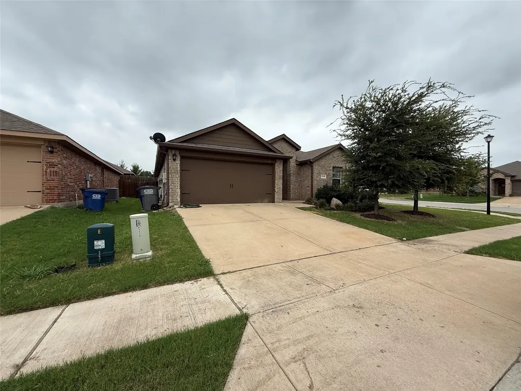 1113 Meadow Side Drive Princeton TX 75407