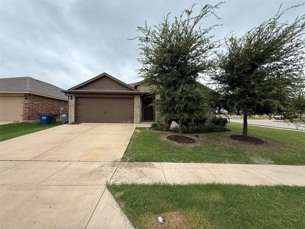 1113 Meadow Side Drive Princeton TX 75407