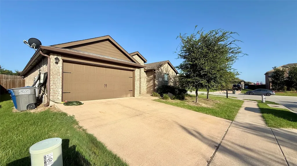 1113 Meadow Side Drive Princeton TX 75407
