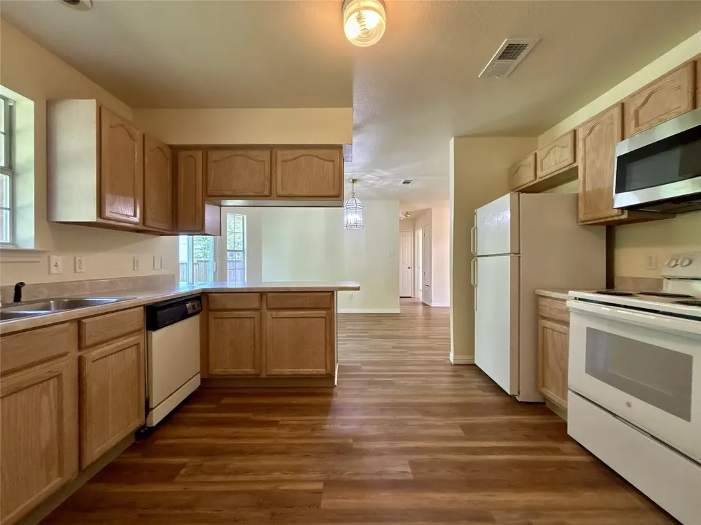 2001 Solomon Drive Commerce TX 75428