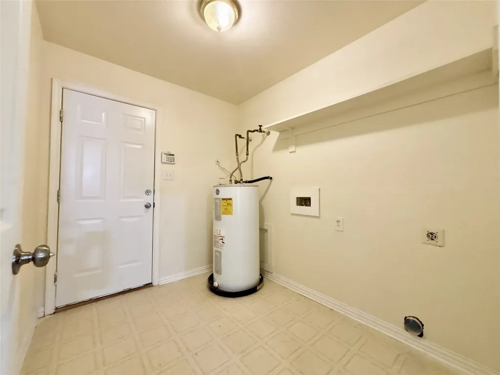 2001 Solomon Drive Commerce TX 75428